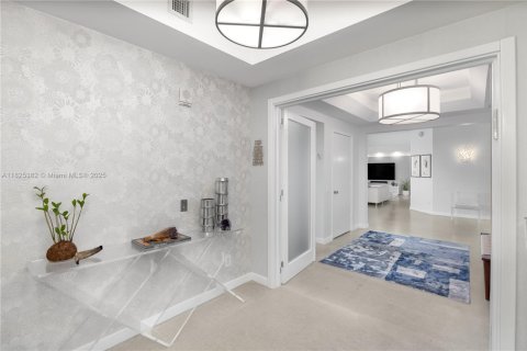 Condominio en venta en Aventura, Florida, 3 dormitorios, 246.84 m2 № 1794244 - foto 15