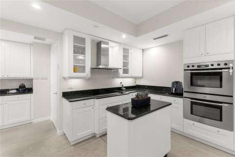 Condominio en venta en Aventura, Florida, 3 dormitorios, 246.84 m2 № 1794244 - foto 28