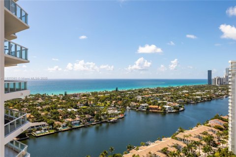 Condominio en venta en Aventura, Florida, 3 dormitorios, 246.84 m2 № 1794244 - foto 9