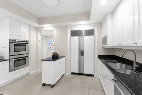 Condominio en venta en Aventura, Florida, 3 dormitorios, 246.84 m2 № 1794244 - foto 26