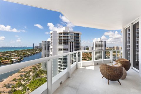 Condominio en venta en Aventura, Florida, 3 dormitorios, 246.84 m2 № 1794244 - foto 11