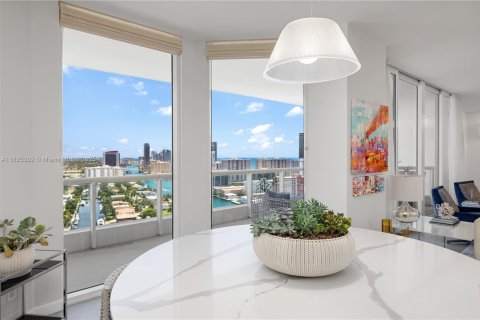 Condominio en venta en Aventura, Florida, 3 dormitorios, 246.84 m2 № 1794244 - foto 23