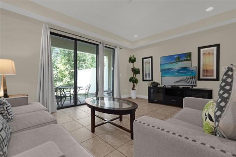 Touwnhouse à vendre à Davenport, Floride: 3 chambres, 151.62 m2 № 2353230 - photo 2