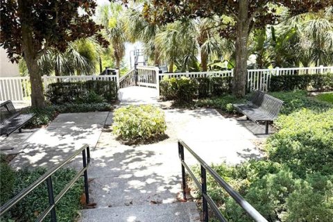 Condominio en venta en Orlando, Florida, 2 dormitorios, 107.77 m2 № 1846438 - foto 30