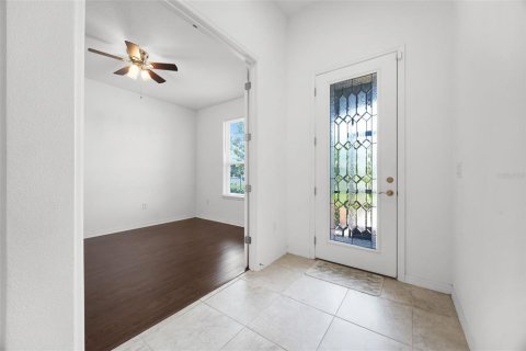 House in Poinciana, Florida 2 bedrooms, 190.73 sq.m. № 1741136 - photo 6