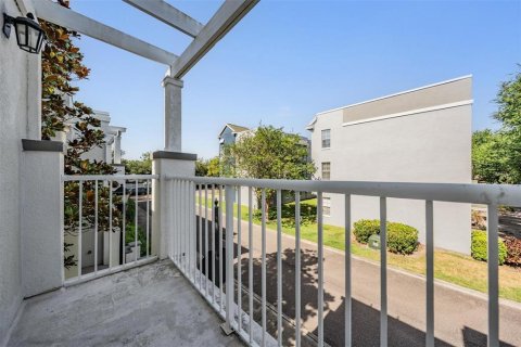 Townhouse in Tampa, Florida 3 bedrooms, 189.52 sq.m. № 1789632 - photo 21