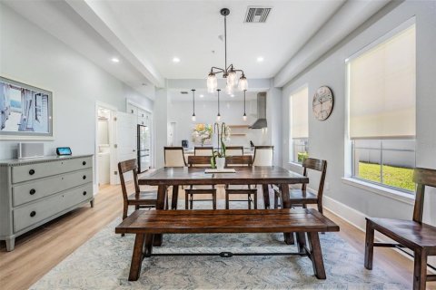 Townhouse in Tampa, Florida 3 bedrooms, 189.52 sq.m. № 1789632 - photo 11