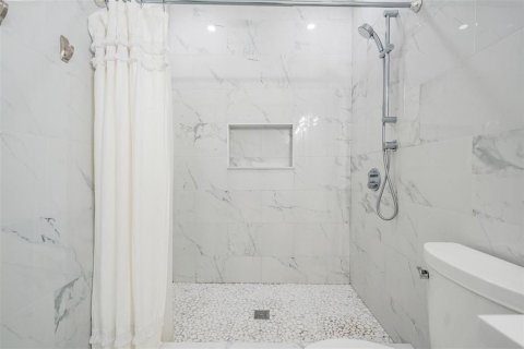 Townhouse in Tampa, Florida 3 bedrooms, 189.52 sq.m. № 1789632 - photo 23