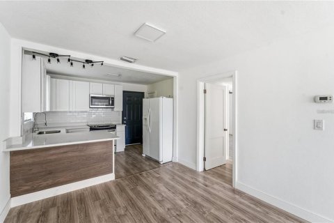 Casa en venta en Ocala, Florida, 3 dormitorios, 96.71 m2 № 2386096 - foto 3