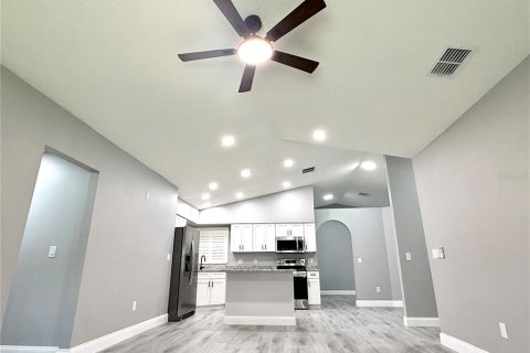 Villa ou maison à vendre à Apopka, Floride: 3 chambres, 177.07 m2 № 1786174 - photo 13