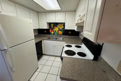 Copropriété à vendre à Saint Petersburg, Floride: 1 chambre, 59.46 m2 № 2369073 - photo 14
