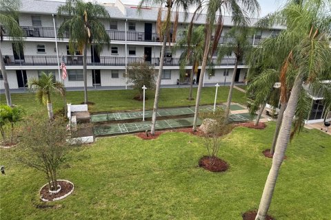 Copropriété à vendre à Saint Petersburg, Floride: 1 chambre, 59.46 m2 № 2369073 - photo 5