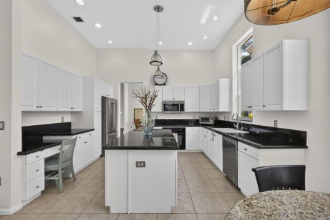 Villa ou maison à vendre à Wellington, Floride: 4 chambres, 229.38 m2 № 2272559 - photo 21