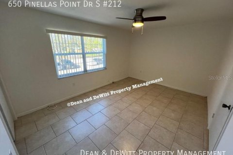 Copropriété à louer à Saint Petersburg, Floride: 1 chambre, 60.39 m2 № 2296972 - photo 20