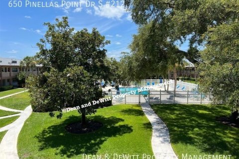 Copropriété à louer à Saint Petersburg, Floride: 1 chambre, 60.39 m2 № 2296972 - photo 3