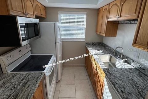 Copropriété à louer à Saint Petersburg, Floride: 1 chambre, 60.39 m2 № 2296972 - photo 13