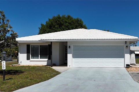 House in Bradenton, Florida 2 bedrooms, 143.63 sq.m. № 2284015