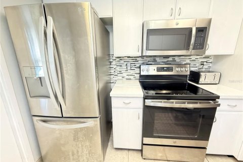 Casa en venta en Bradenton, Florida, 2 dormitorios, 143.63 m2 № 2284015 - foto 18