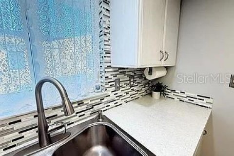 Casa en venta en Bradenton, Florida, 2 dormitorios, 143.63 m2 № 2284015 - foto 21
