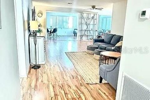 Casa en venta en Bradenton, Florida, 2 dormitorios, 143.63 m2 № 2284015 - foto 9