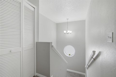 Townhouse in Seminole, Florida 3 bedrooms, 171.4 sq.m. № 2123603 - photo 28