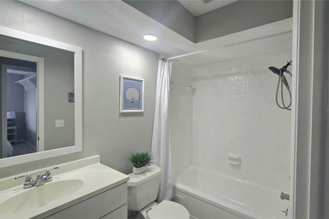 Townhouse in Seminole, Florida 3 bedrooms, 171.4 sq.m. № 2123603 - photo 30