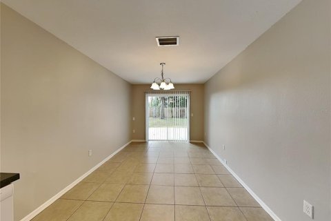 House in Sarasota, Florida 3 bedrooms, 103.12 sq.m. № 1911872 - photo 4