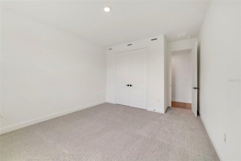 Casa en venta en Apopka, Florida, 4 dormitorios, 249.35 m2 № 1804677 - foto 7