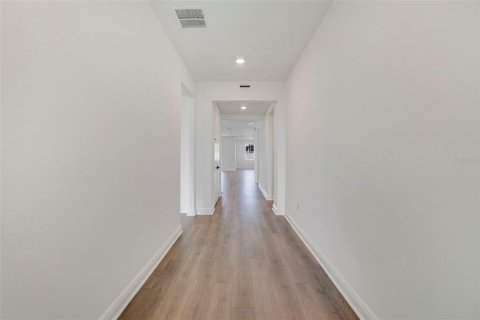 Casa en venta en Apopka, Florida, 4 dormitorios, 249.35 m2 № 1804677 - foto 5