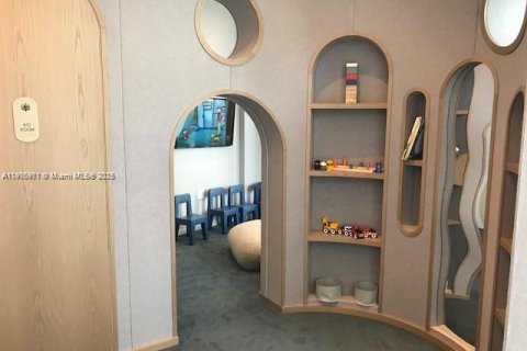 Снять в аренду кондоминиум в Майами, Флорида 1 спальня, 77.85м2, № 1952215 - фото 17