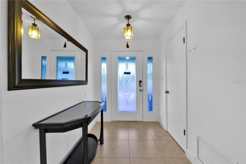 House in Orlando, Florida 3 bedrooms, 169.83 sq.m. № 1744618 - photo 7