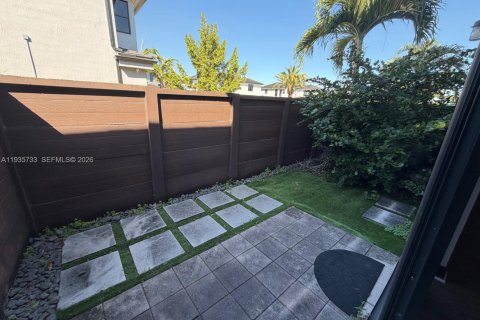 Купить таунхаус в Майами-Лейкс, Флорида 3 спальни, 161.93м2, № 2026531 - фото 5