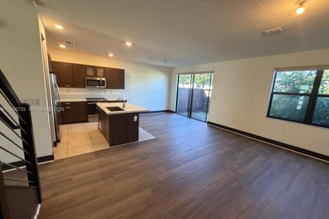 Купить таунхаус в Майами-Лейкс, Флорида 3 спальни, 161.93м2, № 2026531 - фото 9