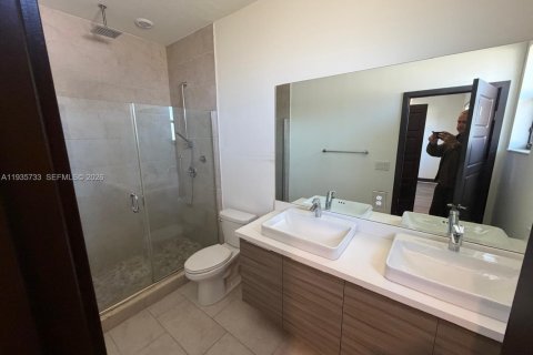 Купить таунхаус в Майами-Лейкс, Флорида 3 спальни, 161.93м2, № 2026531 - фото 21