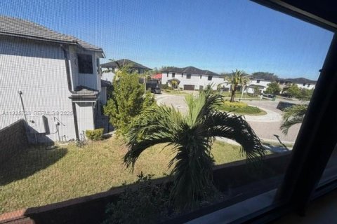 Купить таунхаус в Майами-Лейкс, Флорида 3 спальни, 161.93м2, № 2026531 - фото 16