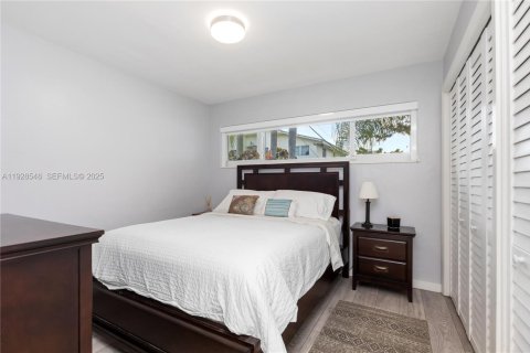 Купить виллу или дом в Корал-Гейблс, Флорида 6 спален, 275.64м2, № 1990726 - фото 24