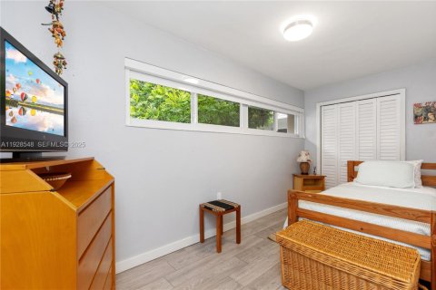 Купить виллу или дом в Корал-Гейблс, Флорида 6 спален, 275.64м2, № 1990726 - фото 22