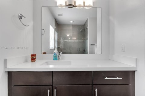 Casa en alquiler en Fort Lauderdale, Florida, 3 dormitorios, 248.51 m2 № 2020717 - foto 22