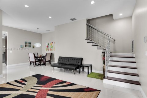 Casa en alquiler en Fort Lauderdale, Florida, 3 dormitorios, 248.51 m2 № 2020717 - foto 5