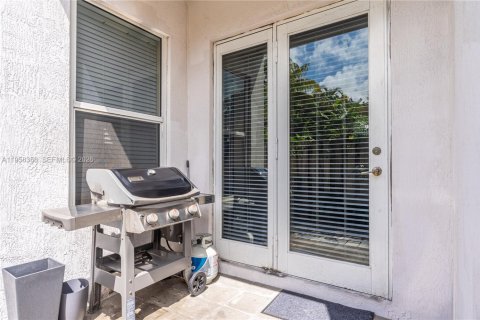 Casa en alquiler en Fort Lauderdale, Florida, 3 dormitorios, 248.51 m2 № 2020717 - foto 30