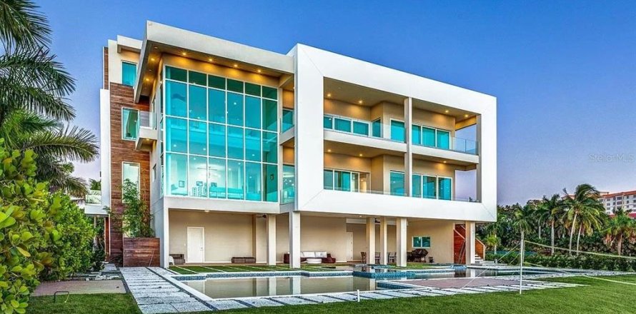 Casa en Sarasota, Florida 7 dormitorios, 725.75 m2 № 1153153