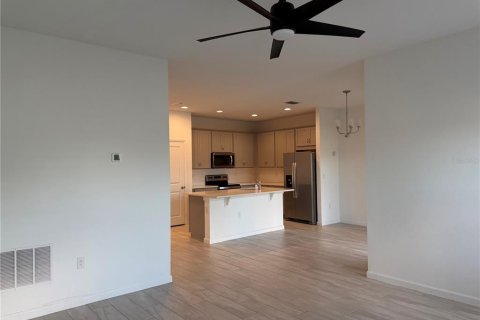 Casa en venta en Haines City, Florida, 4 dormitorios, 148.64 m2 № 2291712 - foto 10