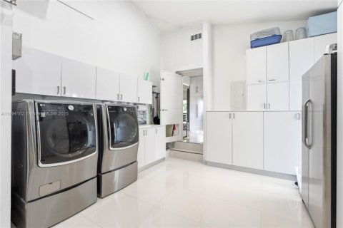 Villa ou maison à vendre à North Miami, Floride: 4 chambres, 209.77 m2 № 1947388 - photo 20