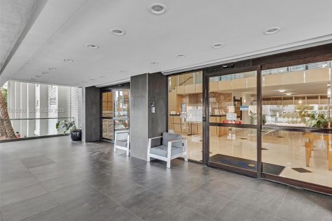 Condominio en alquiler en Miami Beach, Florida, 3 dormitorios, 123.19 m2 № 1993913 - foto 26