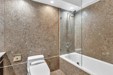 Condominio en alquiler en Miami Beach, Florida, 3 dormitorios, 123.19 m2 № 1993913 - foto 23
