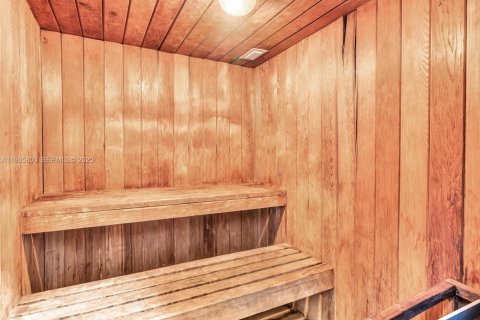 Condominio en alquiler en Miami Beach, Florida, 3 dormitorios, 123.19 m2 № 1993913 - foto 30