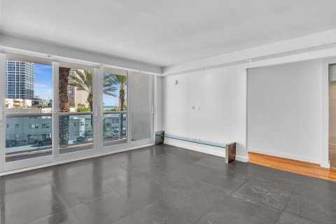 Condominio en alquiler en Miami Beach, Florida, 3 dormitorios, 123.19 m2 № 1993913 - foto 7