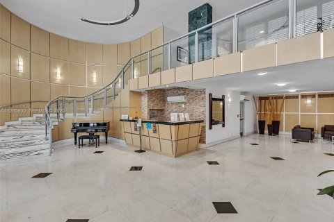 Condominio en alquiler en Miami Beach, Florida, 3 dormitorios, 123.19 m2 № 1993913 - foto 27