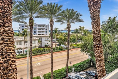 Condominio en alquiler en Miami Beach, Florida, 3 dormitorios, 123.19 m2 № 1993913 - foto 9