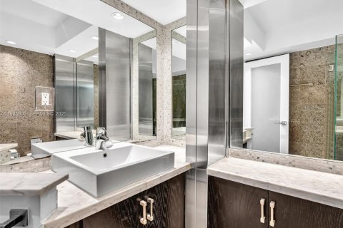 Condominio en alquiler en Miami Beach, Florida, 3 dormitorios, 123.19 m2 № 1993913 - foto 17